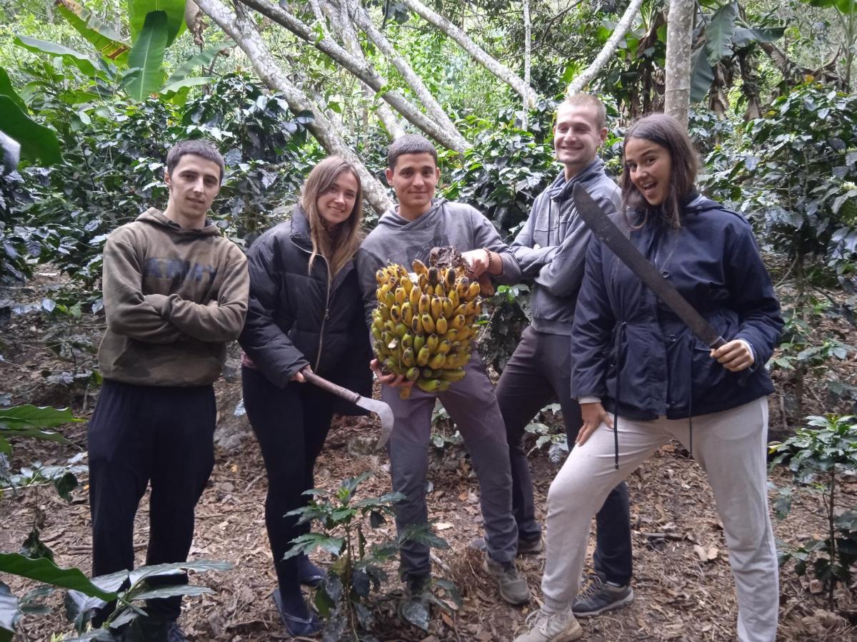 Lia B&B Lucmabamba Sahuayaco Bagian luar foto