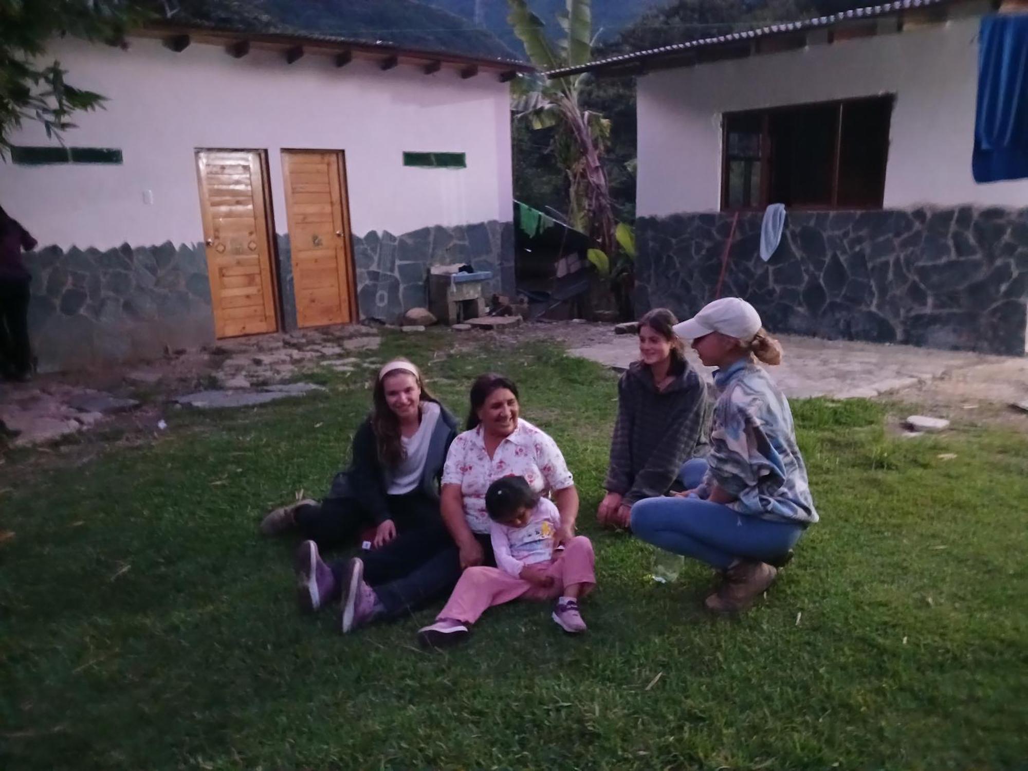 Lia B&B Lucmabamba Sahuayaco Bagian luar foto